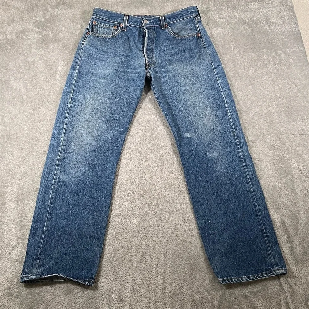 VTG Levi's 501 XX Jeans Mens 35x32 (Measure 32x28) Blue Medium Wash Straight Leg